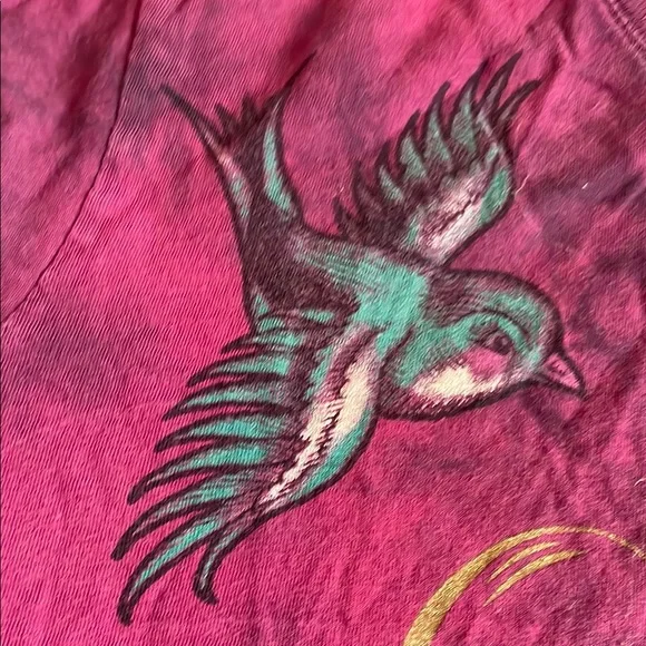 Sinful Pink Graphic T-Shirt with sparrows. Size Large - Picture 2 of 7
